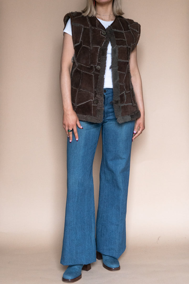 ‘70s BROWN SHEEPSKIN GILET - Size M