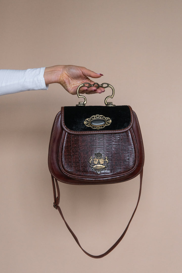 VINTAGE ORNATE LEATHER BAG